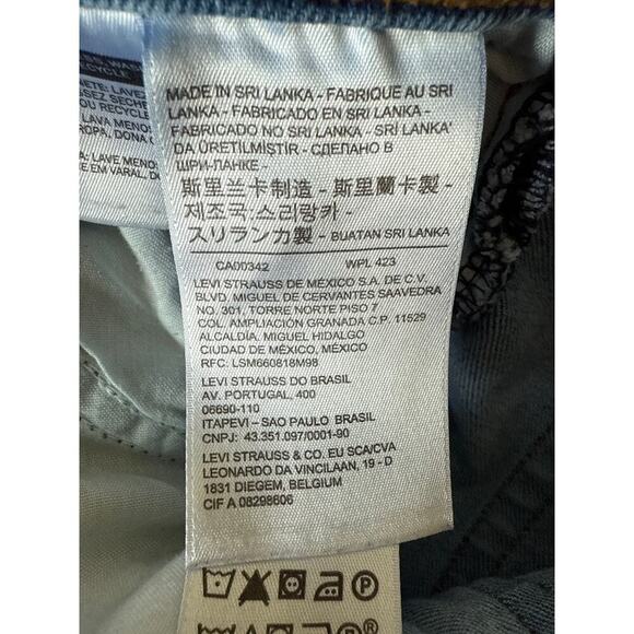 Levi's Wedgie Straight Distressed Jeans Light Wash 34964-0132 Size 28x28 - Picture 11 of 16